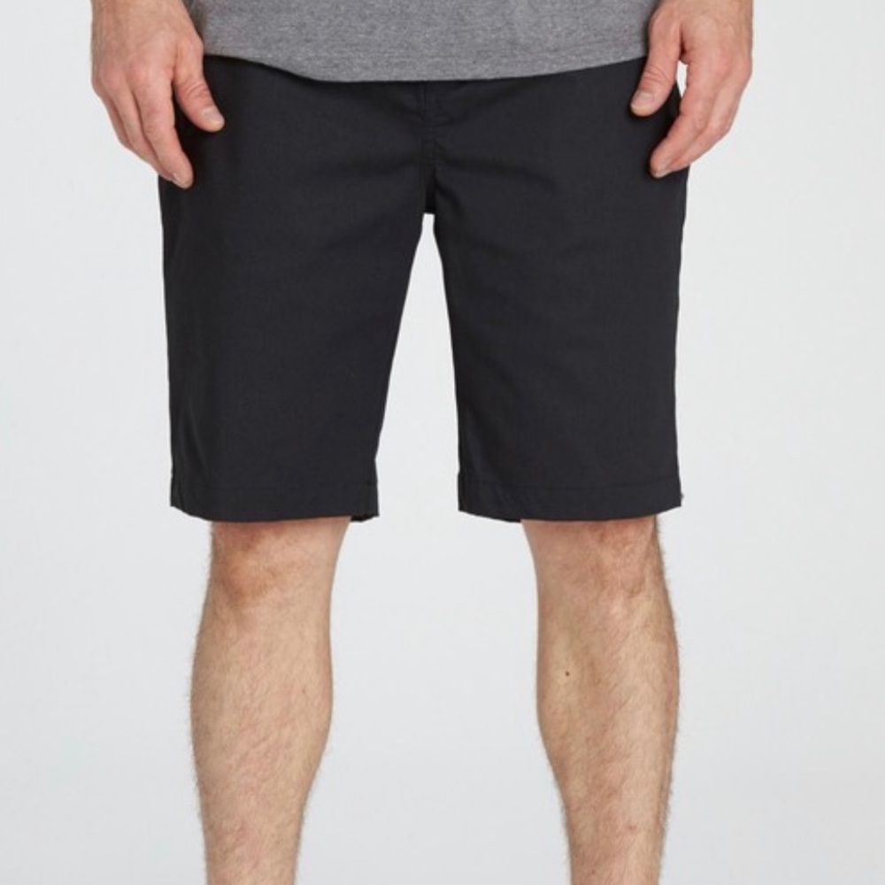 Men’s Billabong Shorts NWT